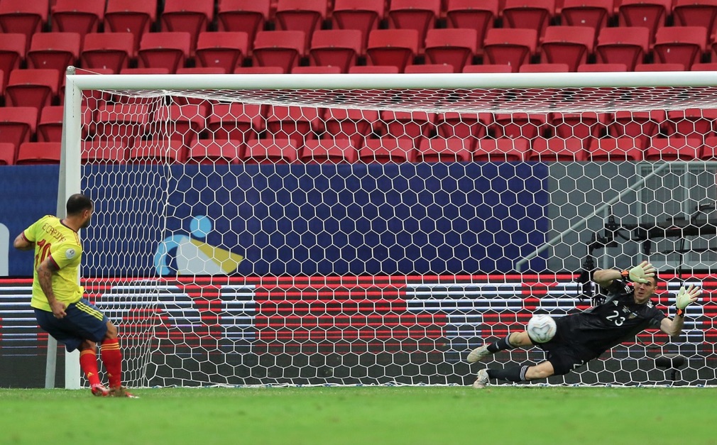 Argentina derrota a Colombia en penales y habrá ‘Superclásico’ en la final de la Copa América