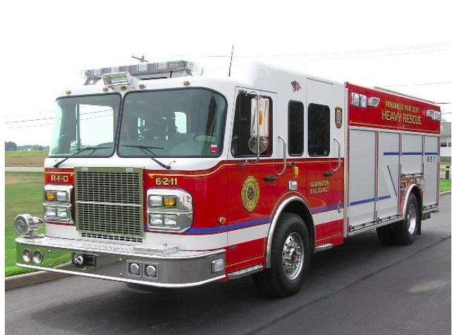 Salvan a un conductor de un coche en llamas en la County Road 51 el sábado por la tarde