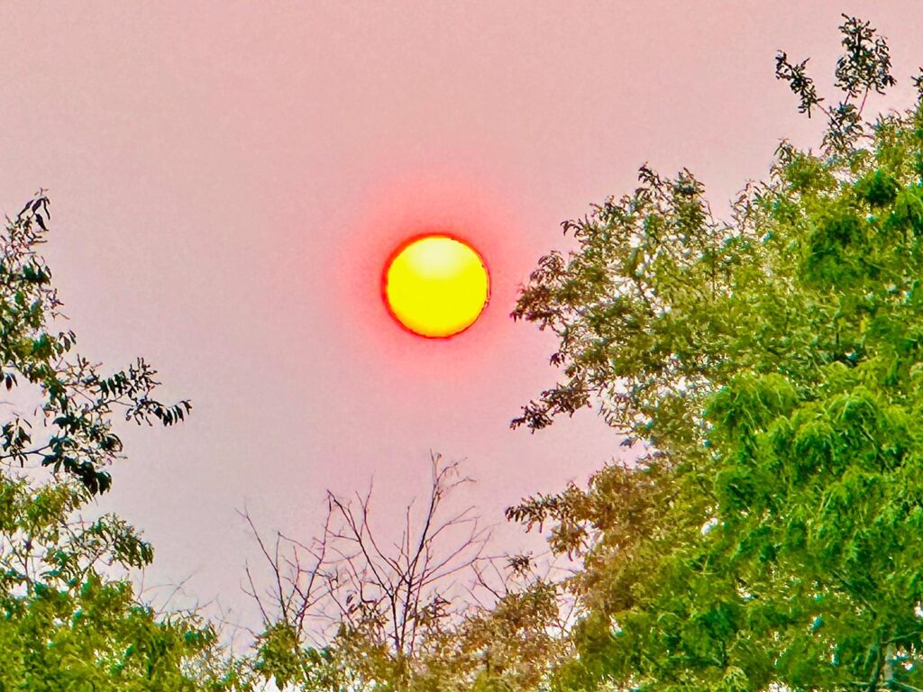 El aviso de salud por mala calidad del aire se extiende hasta el jueves debido a los incendios forestales en Canadá