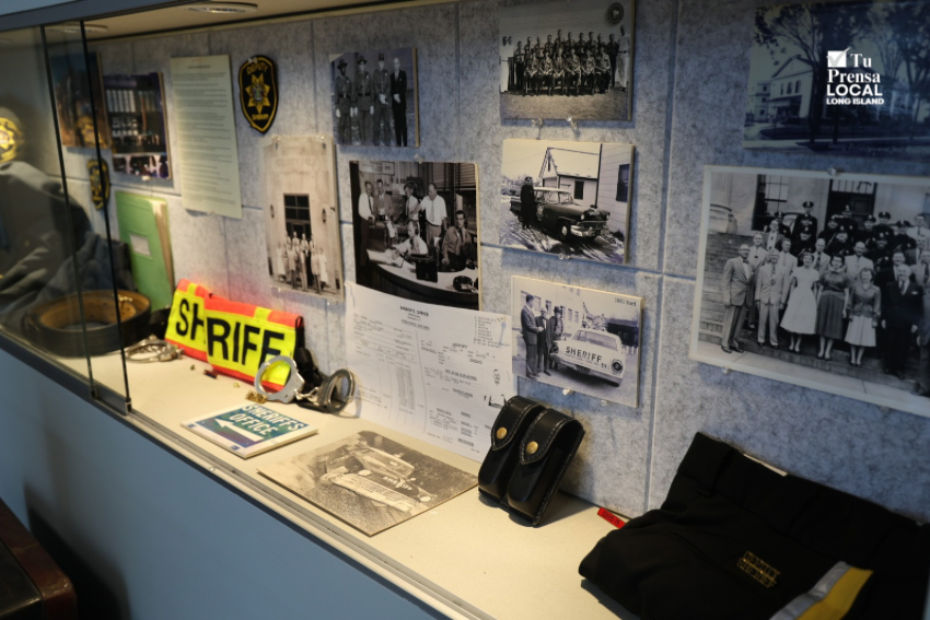 Riverhead alberga la primera exhibición histórica de la Oficina del Sheriff del Condado de Suffolk