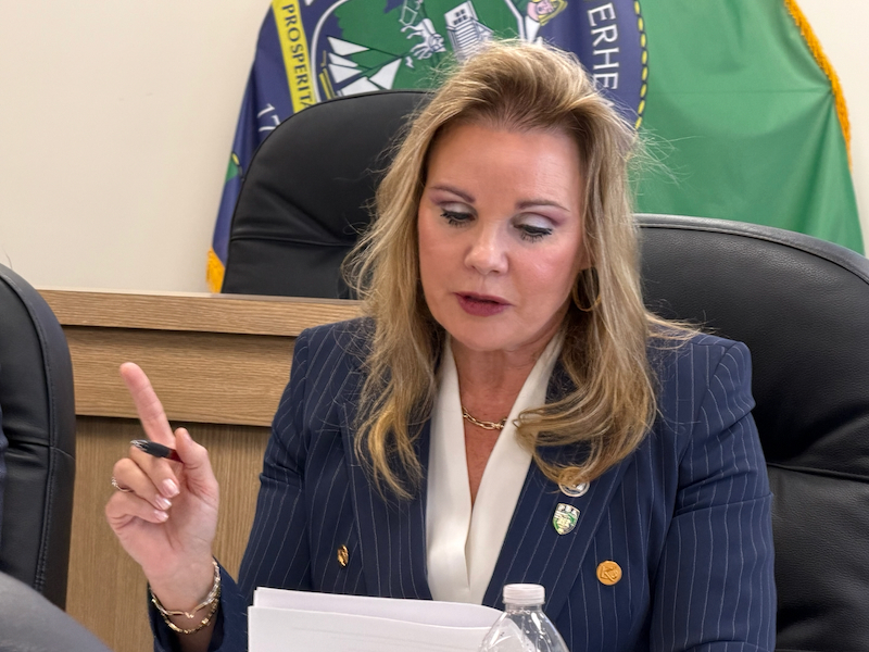 El enlace del Grupo de Trabajo contra los Prejuicios y su expresidente chocan sobre el papel del grupo